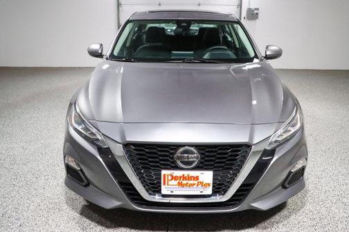 Gun Metallic 2021 Nissan Altima 2.5 SV