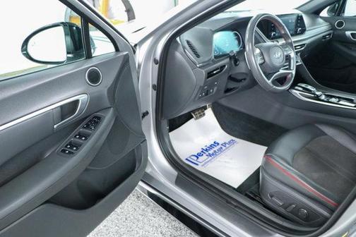 2020 Hyundai SONATA SEL Plus