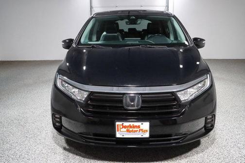 Crystal Black Pearl 2022 Honda Odyssey EX-L