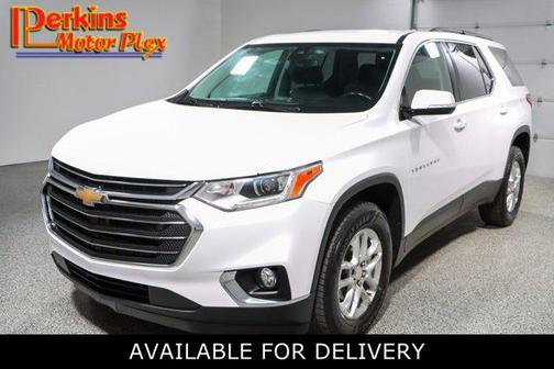 Summit White 2020 Chevrolet Traverse LT Cloth