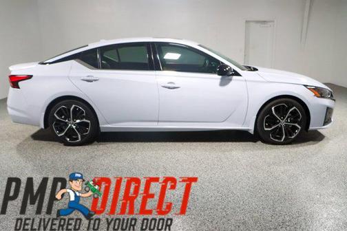 2023 Nissan Altima SR FWD