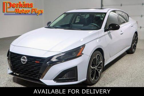 2023 Nissan Altima SR FWD