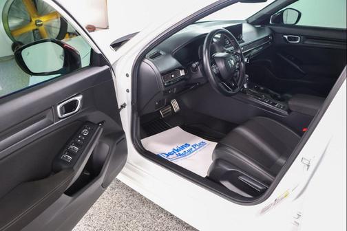 Platinum White Pearl 2025 Honda Civic Sport
