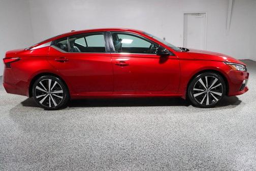 2020 Nissan Altima SR FWD