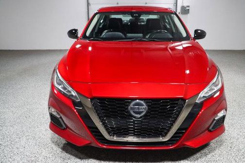 2020 Nissan Altima SR FWD