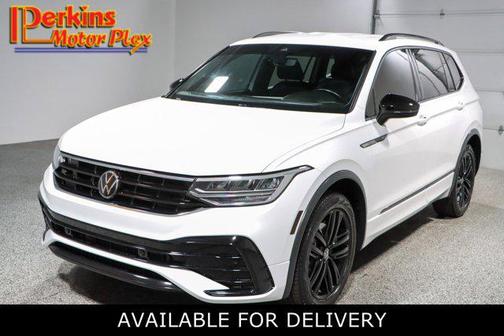 2022 Volkswagen Tiguan 2.0T SE R-Line Black
