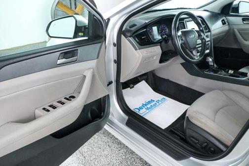 2018 Hyundai SONATA SEL