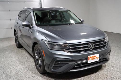 Platinum Gray Metallic 2023 Volkswagen Tiguan 2.0T SE