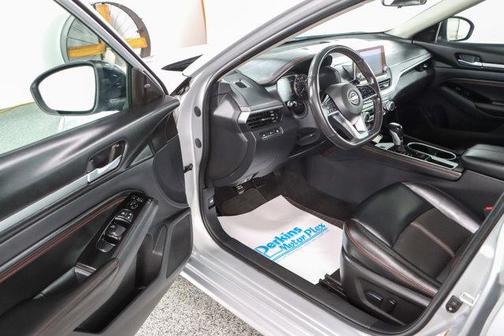 2023 Nissan Altima SR FWD