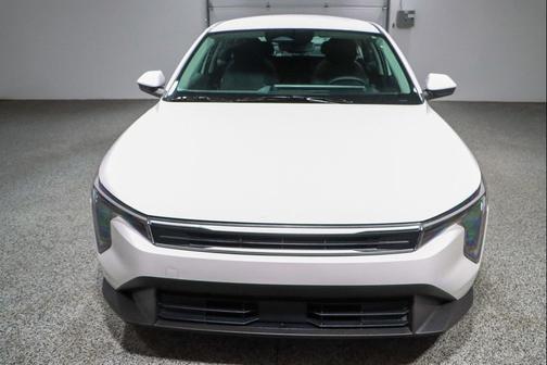Snow White Pearl 2025 Kia K4 LXS