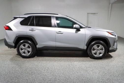 Silver Sky Metallic 2022 Toyota RAV4 XLE