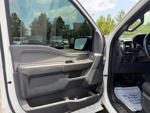Oxford White 2022 Ford F-150 XLT
