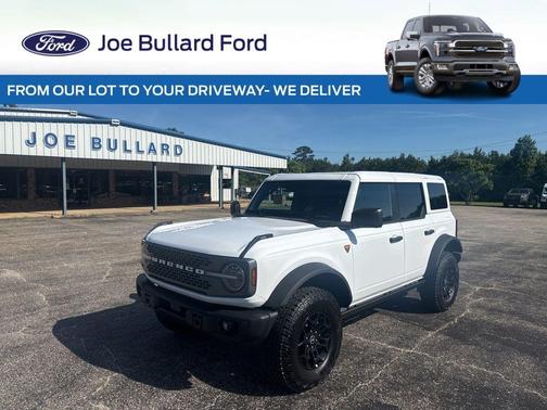 Oxford White 2026 Ford Bronco Badlands