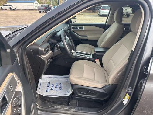 Carbonized Gray Metallic 2023 Ford Explorer XLT