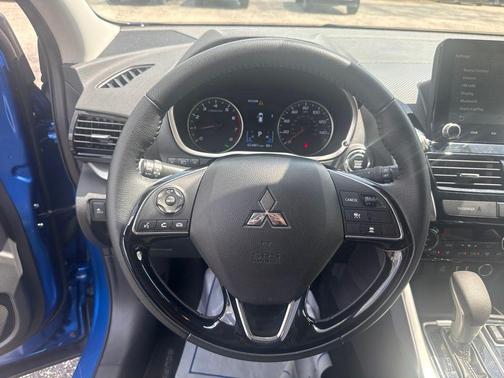 Lightning Blue Metallic 2025 Mitsubishi Eclipse Cross SE