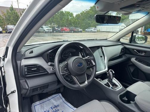 Crystal White Pearl 2021 Subaru Outback Premium