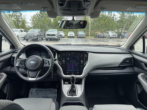 Crystal White Pearl 2021 Subaru Outback Premium
