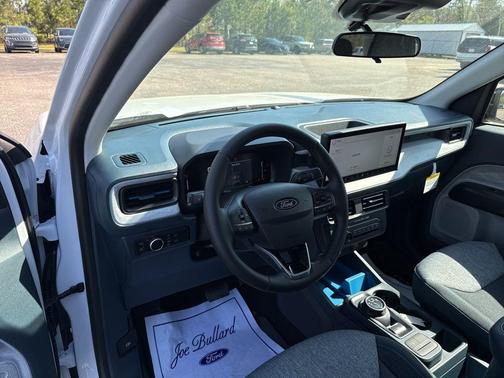 Oxford White 2026 Ford Maverick XLT