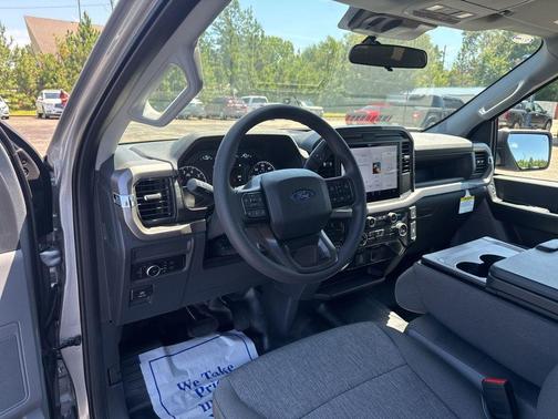 Iconic Silver Metallic 2026 Ford F-150 XL