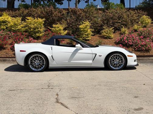 Arctic White 2013 Chevrolet Corvette 427