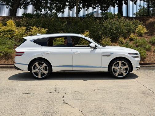 White 2024 Genesis GV80 3.5T