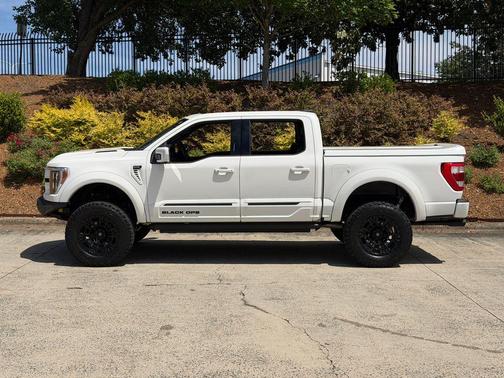 White Metallic 2023 Ford F-150 Lariat