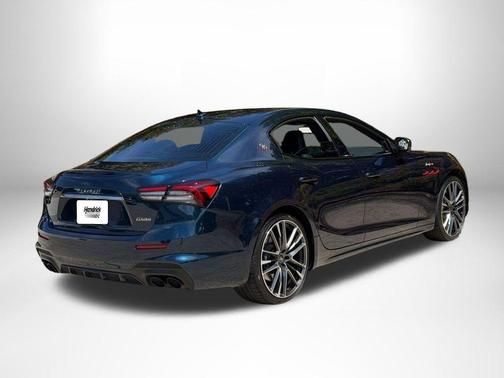 Emerald 2021 Maserati Ghibli Trofeo