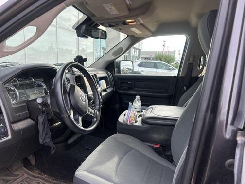 2022 RAM 1500 Classic Tradesman Quad Cab 4x4 64' Box