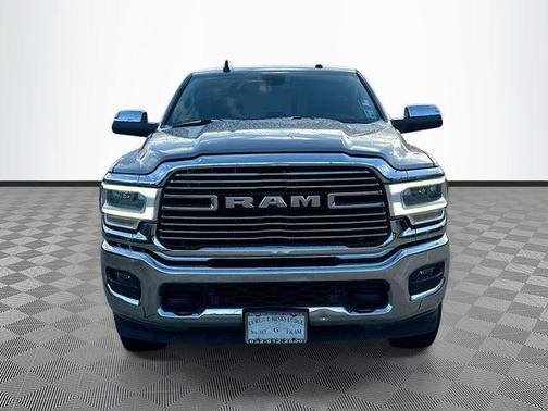 2020 RAM 2500 Laramie Crew Cab 4X4 64' Box