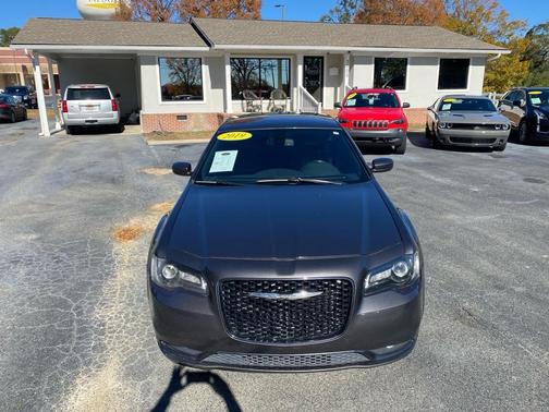 2019 Chrysler 300 S