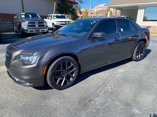 2019 Chrysler 300 S