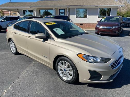 2019 Ford Fusion Hybrid SE