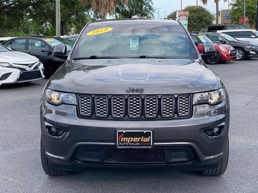 2019 Jeep Grand Cherokee Altitude