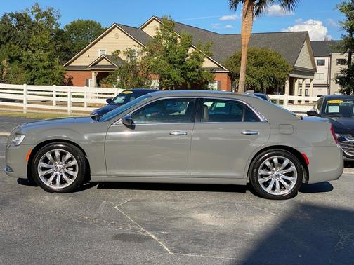 2018 Chrysler 300 Limited