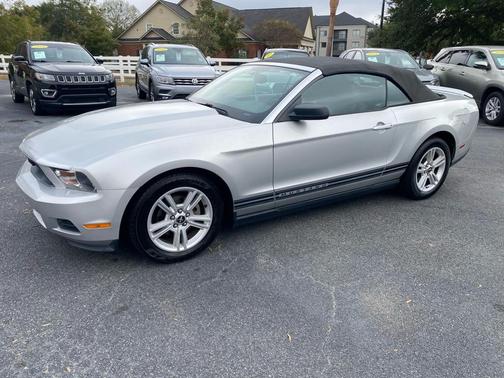 2010 Ford Mustang Premium