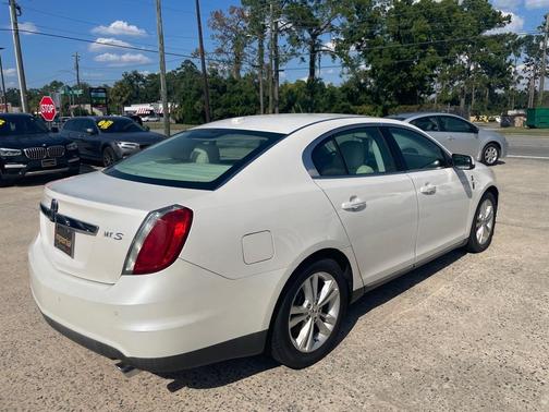 2011 Lincoln MKS Base
