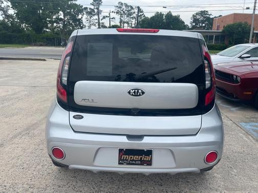 2019 Kia Soul +