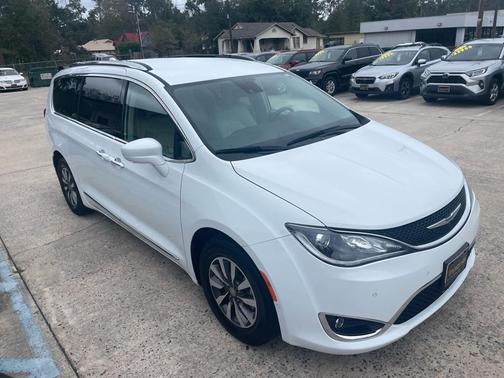2020 Chrysler Pacifica Touring-L Plus