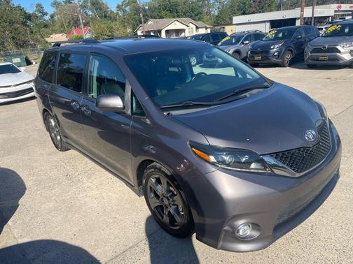 2017 Toyota Sienna SE