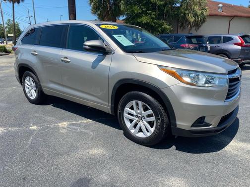2016 Toyota Highlander LE