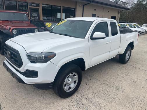 2020 Toyota Tacoma SR