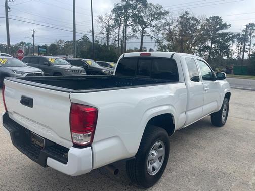 2020 Toyota Tacoma SR