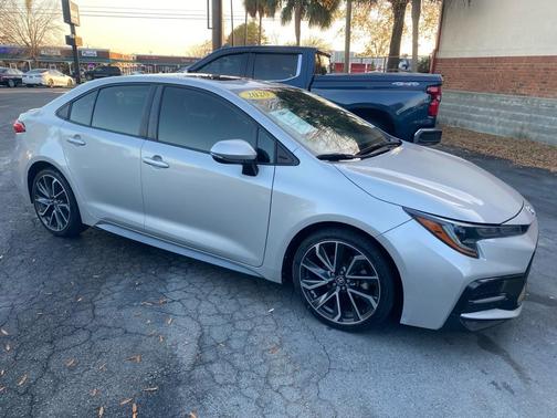 2020 Toyota Corolla SE