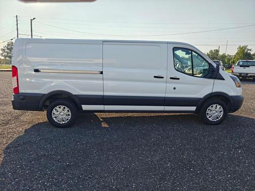 2018 Ford Transit-250 Base