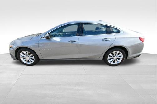 Sterling Gray Metallic 2023 Chevrolet Malibu FWD 1LT