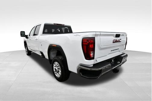 Summit White 2024 GMC Sierra 2500 SLE