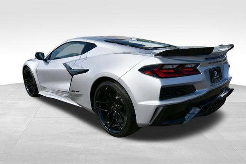 Blade Silver Metallic 2026 Chevrolet Corvette Z06