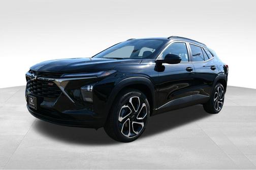 Mosaic Black Metallic 2026 Chevrolet Trax FWD 2RS