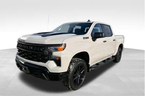 White Sands 2026 Chevrolet Silverado 1500 Custom Trail Boss
