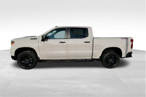 White Sands 2026 Chevrolet Silverado 1500 Custom Trail Boss